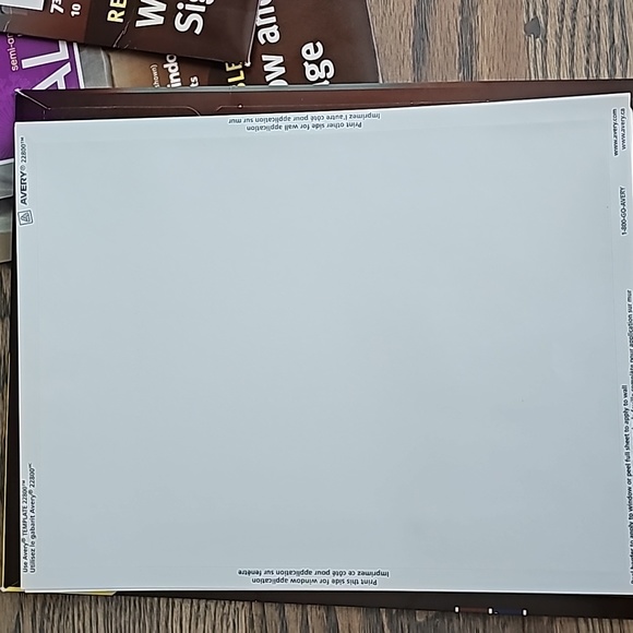 Avery Labels - Picture 3 of 3